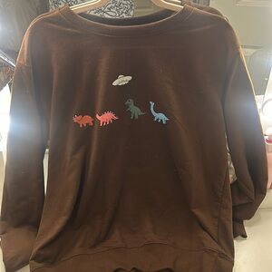 ROMWE sweatshirt size large fits like a medium